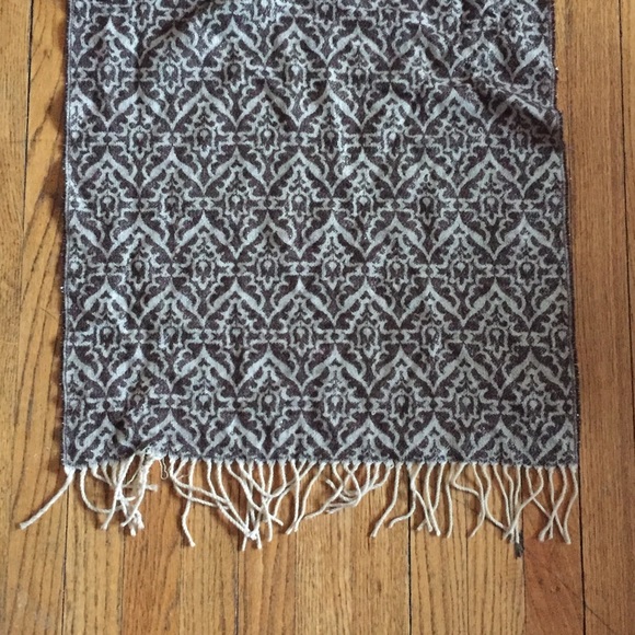 Reversible Scarf or Wrap - Picture 2 of 7